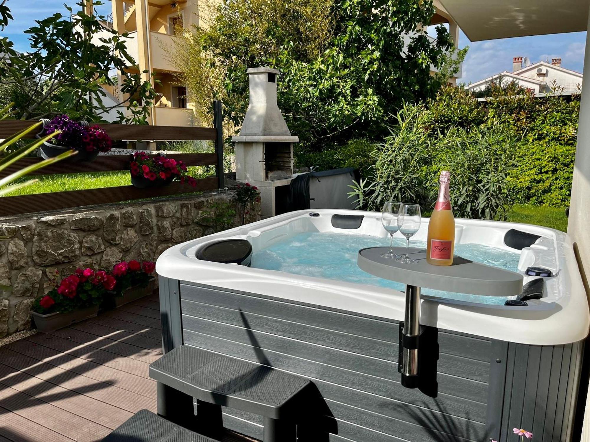Studio Apartment Rosa Krk Krk Town Luaran gambar